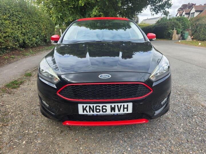 Ford Focus 1.5T EcoBoost Zetec S Black Edition Euro 6 (s/s) 5dr