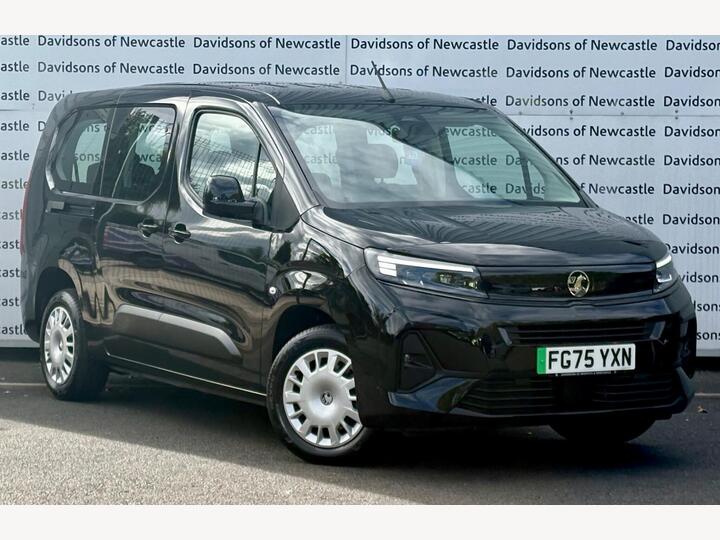 Vauxhall Combo Life Electric 52kWh Design XL MPV Auto 5dr (11kW Charger)
