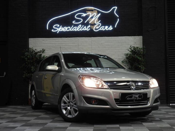 Vauxhall ASTRA 1.8i 16v Design 5dr