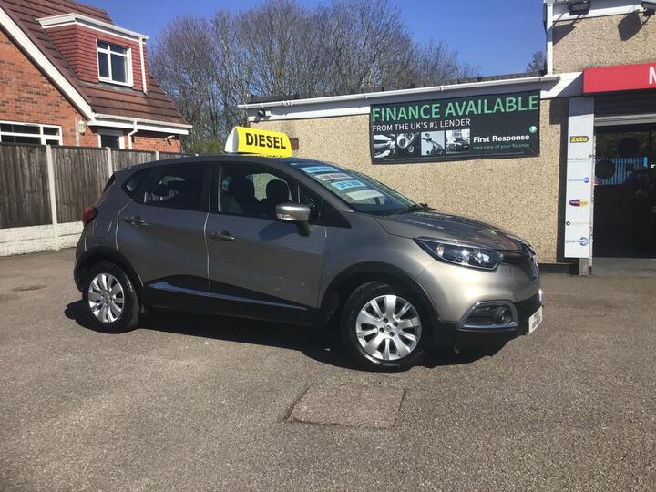 Renault Captur 1.5 DCi ENERGY Expression + Convenience Euro 5 (s/s) 5dr