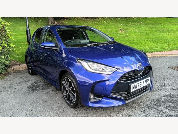 Toyota Yaris 1.5 VVT-h Design E-CVT Euro 6 (s/s) 5dr