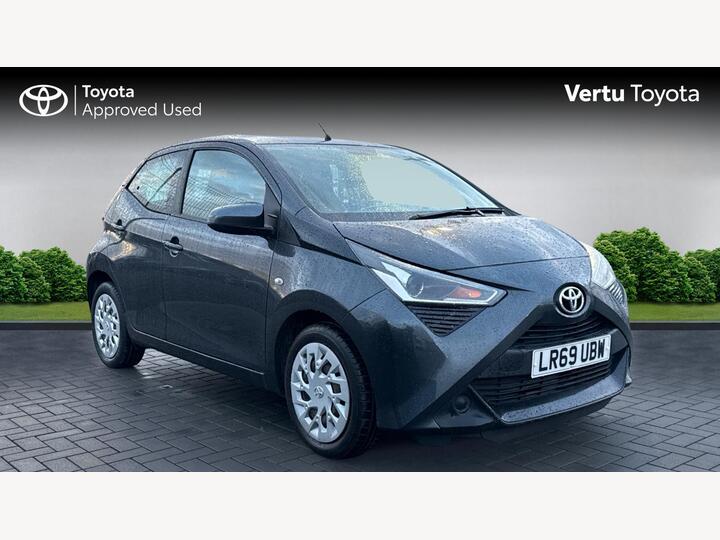 Toyota AYGO 1.0 VVT-i X-play X-shift Euro 6 5dr