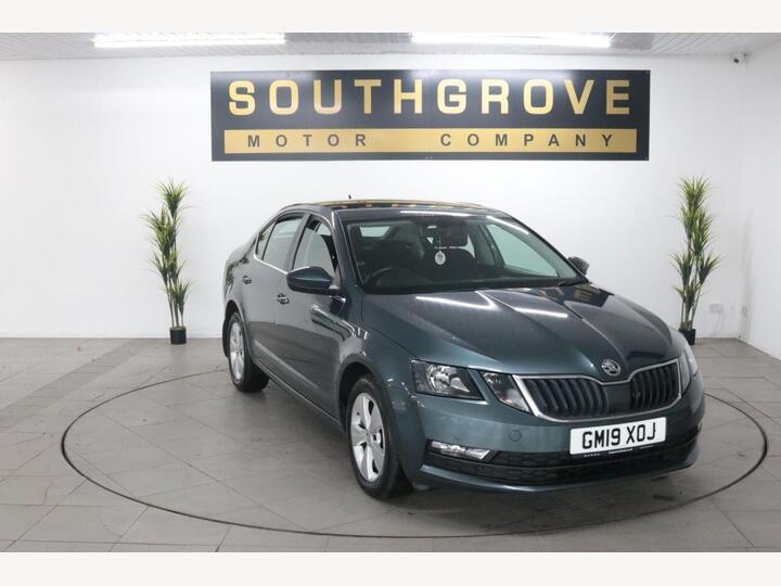 Skoda OCTAVIA 1.6 TDI SCR SE Technology Euro 6 (s/s) 5dr Skoda OCTAVIA 1.6 TDI SCR SE Technology Euro 6 (s/s) 5dr