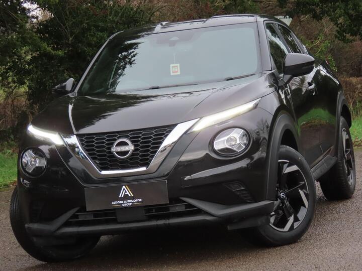 Nissan Juke 1.0 DIG-T N-Connecta Euro 6 (s/s) 5dr