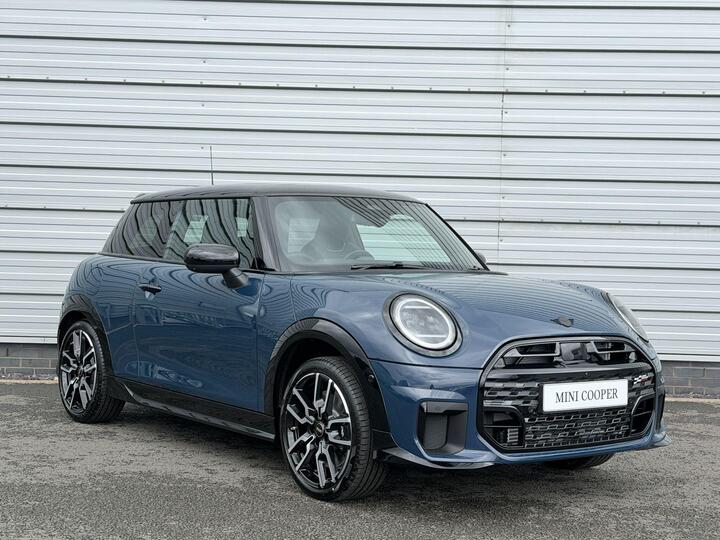 MINI Cooper 1.5C Sport Steptronic Euro 6 (s/s) 3dr