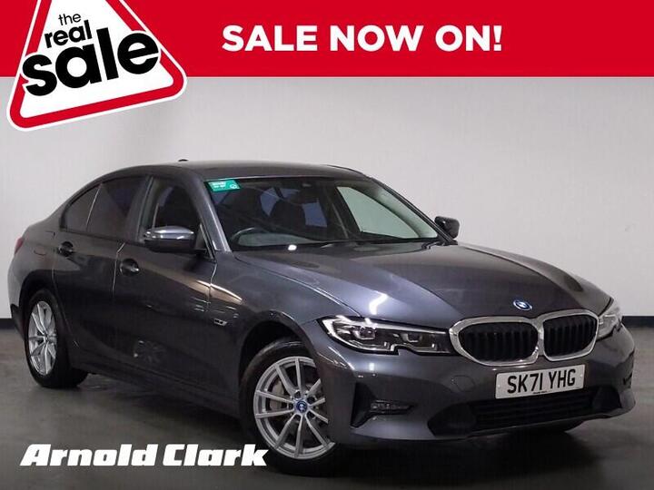 BMW 3 Series 2.0 330e 12kWh SE Pro Auto Euro 6 (s/s) 4dr