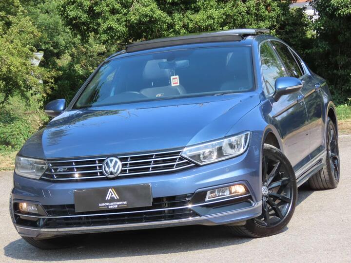 Volkswagen Passat 2.0 TDI R-Line DSG Euro 6 (s/s) 4dr