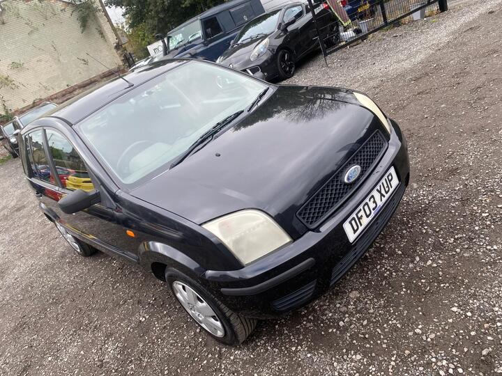 Ford Fusion 1.6 2 5dr