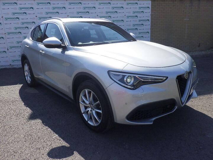 Alfa Romeo STELVIO 2.0T Speciale Auto Q4 AWD Euro 6 (s/s) 5dr