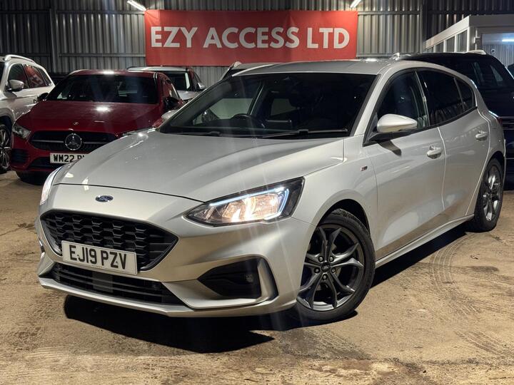 Ford Focus 1.0T EcoBoost ST-Line Euro 6 (s/s) 5dr
