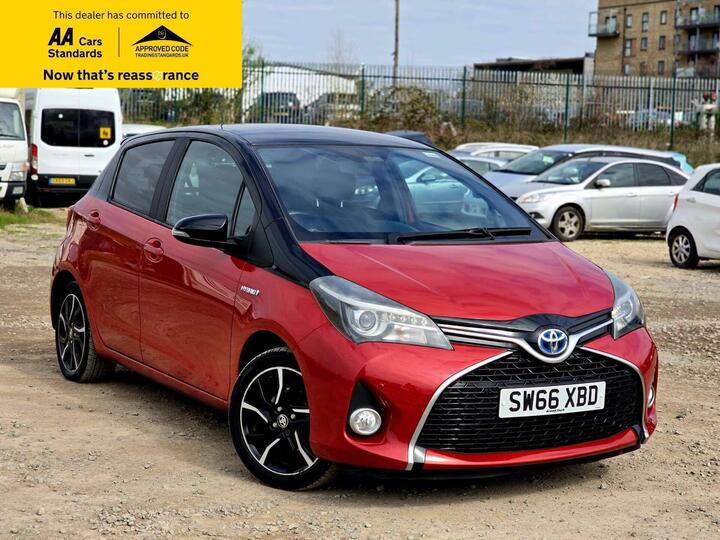Toyota Yaris 1.5 VVT-h Design E-CVT Euro 6 5dr