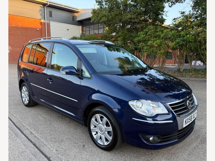 Volkswagen Touran 2.0 TDI Sport 5dr (5 Seats)