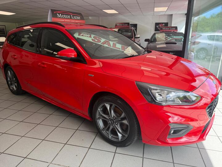 Ford Focus 1.0T EcoBoost ST-Line Euro 6 (s/s) 5dr