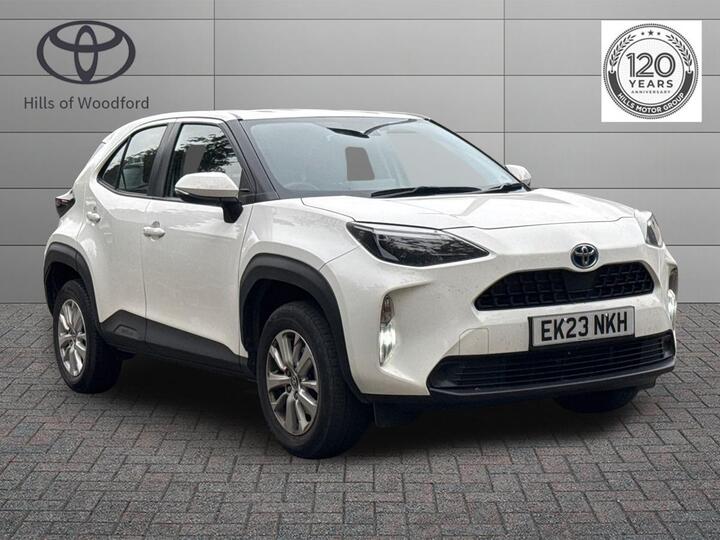 Toyota Yaris Cross 1.5 VVT-h Icon E-CVT Euro 6 (s/s) 5dr Toyota Yaris Cross 1.5 VVT-h Icon E-CVT Euro 6 (s/s) 5dr