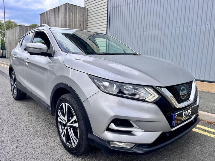 Nissan Qashqai 1.2 DIG-T N-Connecta XTRON Euro 6 (s/s) 5dr