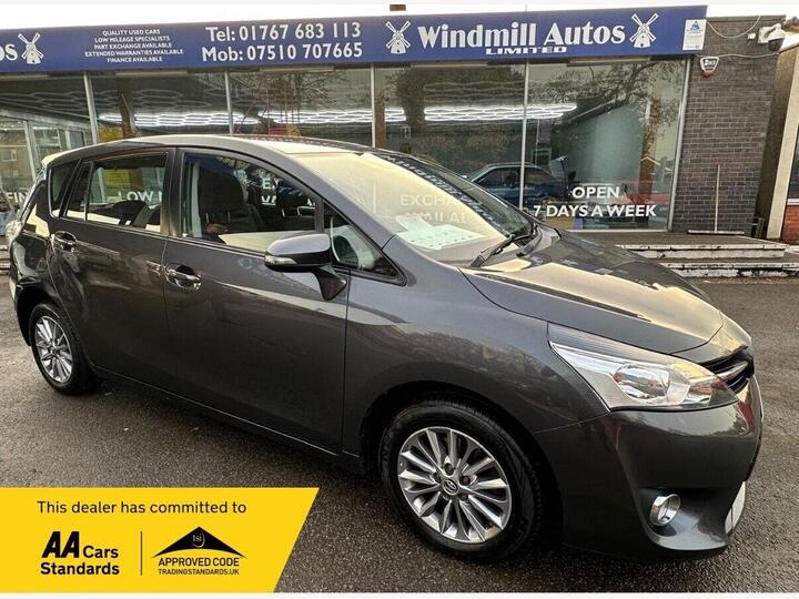 Toyota VERSO 1.6 V-Matic Icon Euro 6 5dr (7 Seat) Toyota VERSO 1.6 V-Matic Icon Euro 6 5dr (7 Seat)