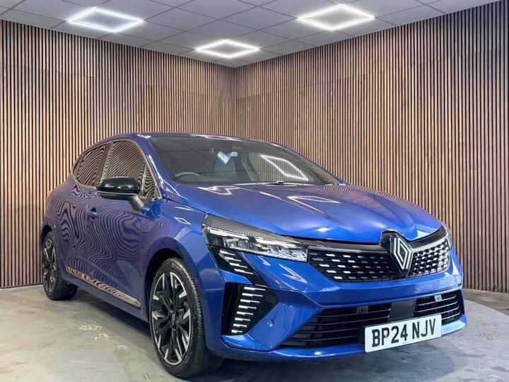 Renault Clio 1.6 E-TECH Techno Auto Euro 6 (s/s) 5dr