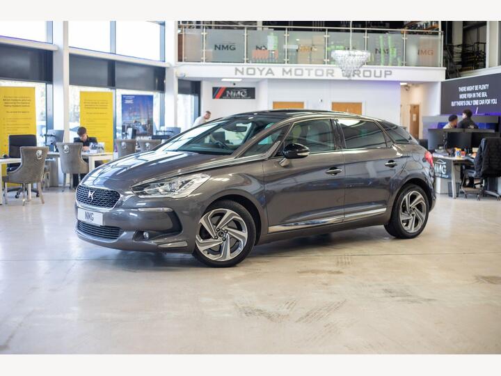 DS AUTOMOBILES DS 5 2.0 BlueHDi Elegance EAT6 Euro 6 (s/s) 5dr DS AUTOMOBILES DS 5 2.0 BlueHDi Elegance EAT6 Euro 6 (s/s) 5dr