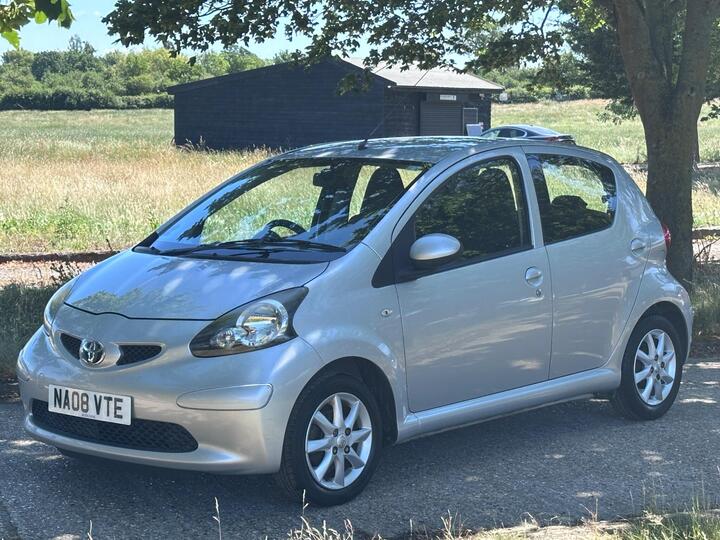 Toyota AYGO 1.0 VVT-i Platinum Euro 4 5dr