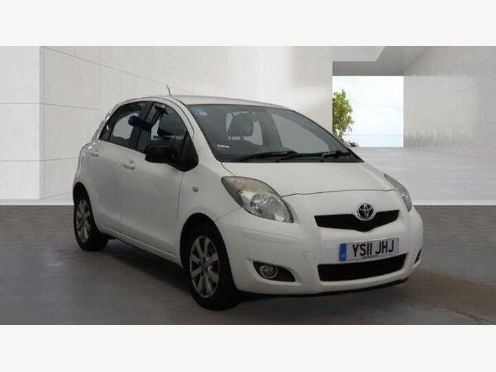 Toyota Yaris 1.33 Dual VVT-i T Spirit Euro 5 (s/s) 5dr