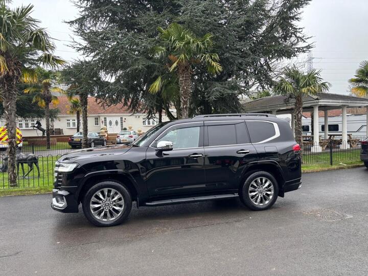 Toyota LAND CRUISER 300 VX 3.3L Twin Turbo Diesel V6 5dr,Vat Qualifying Toyota LAND CRUISER 300 VX 3.3L Twin Turbo Diesel V6 5dr,Vat Qualifying
