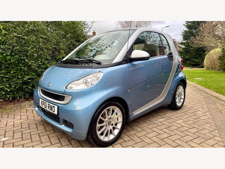 Smart Fortwo 0.8 CDI Passion SoftTouch Euro 5 2dr Smart Fortwo 0.8 CDI Passion SoftTouch Euro 5 2dr