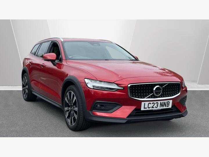 Volvo V60 Cross Country 2.0 B5 MHEV Ultimate Auto AWD Euro 6 (s/s) 5dr