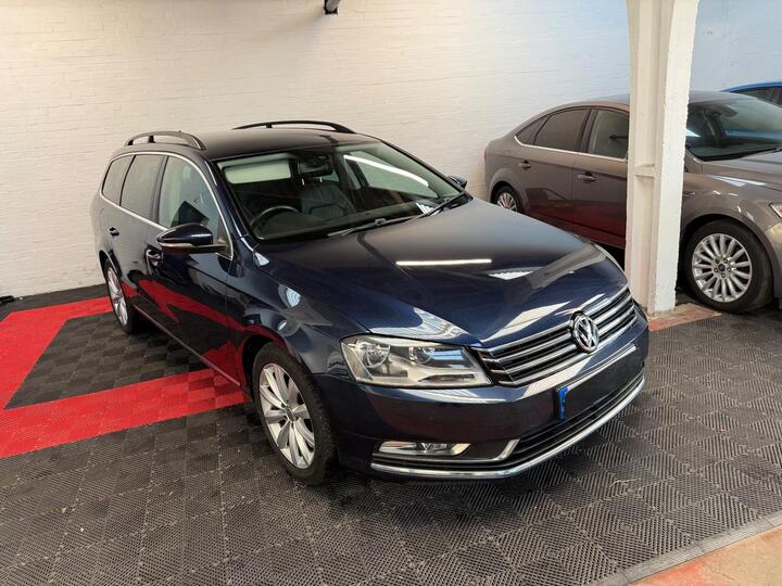 Volkswagen Passat 2.0 TDI BlueMotion Tech Highline Euro 5 (s/s) 5dr Volkswagen Passat 2.0 TDI BlueMotion Tech Highline Euro 5 (s/s) 5dr