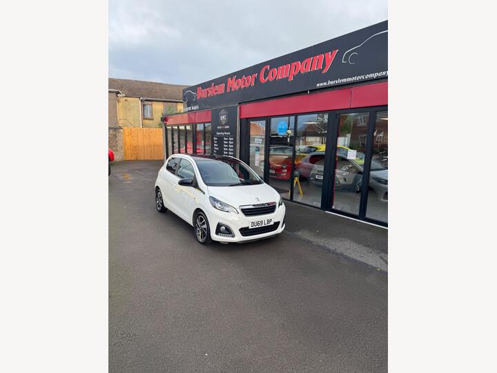 Peugeot 108 1.0 Allure Euro 6 (s/s) 5dr Peugeot 108 1.0 Allure Euro 6 (s/s) 5dr