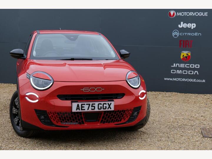 Fiat 600 1.2 MHEV E-DCT Euro 6 (s/s) 5dr