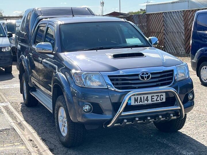 Toyota HI-LUX 2.5 D-4D Icon 4WD Euro 5 4dr Toyota HI-LUX 2.5 D-4D Icon 4WD Euro 5 4dr