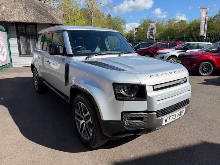 Land Rover Defender 3.0 D300 MHEV X-Dynamic SE Auto 4WD Euro 6 (s/s) 5dr