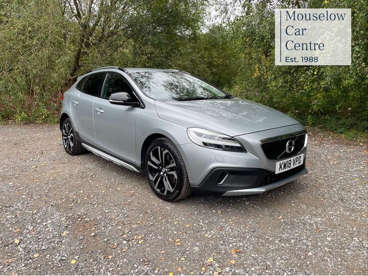 Volvo V40 Cross Country 1.5 T3 GPF Pro Auto Euro 6 (s/s) 5dr Volvo V40 Cross Country 1.5 T3 GPF Pro Auto Euro 6 (s/s) 5dr