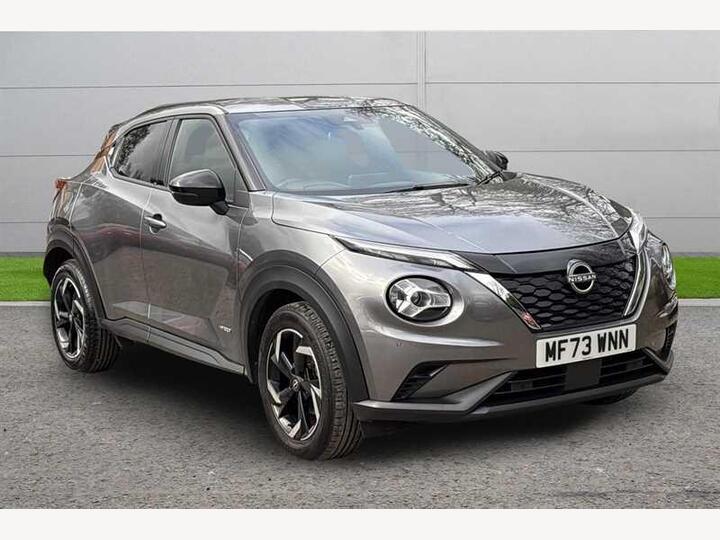 Nissan Juke 1.6 N-Connecta Auto Euro 6 5dr Nissan Juke 1.6 N-Connecta Auto Euro 6 5dr
