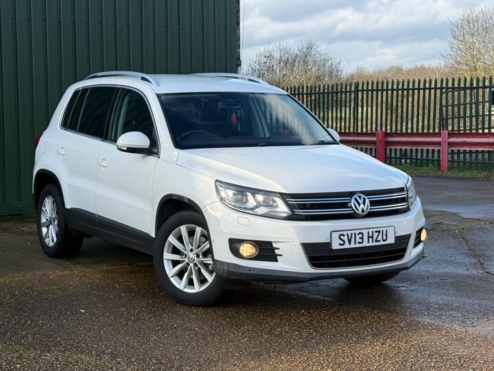 Volkswagen Tiguan 2.0 TDI BlueMotion Tech SE 4WD Euro 5 (s/s) 5dr