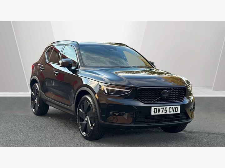 Volvo XC40 2.0 B3 MHEV Ultra Black Edition DCT Auto Euro 6 (s/s) 5dr