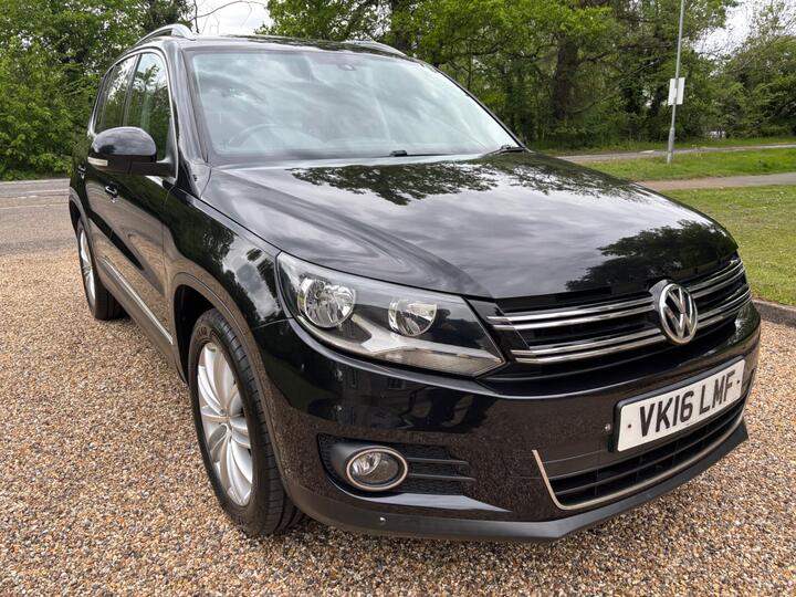 Volkswagen Tiguan 2.0 TDI BlueMotion Tech Match Edition 2WD Euro 6 (s/s) 5dr Volkswagen Tiguan 2.0 TDI BlueMotion Tech Match Edition 2WD Euro 6 (s/s) 5dr