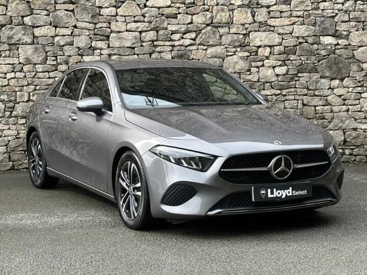 Mercedes-Benz A CLASS 1.3 A200h MHEV Sport (Executive) 7G-DCT Euro 6 (s/s) 4dr