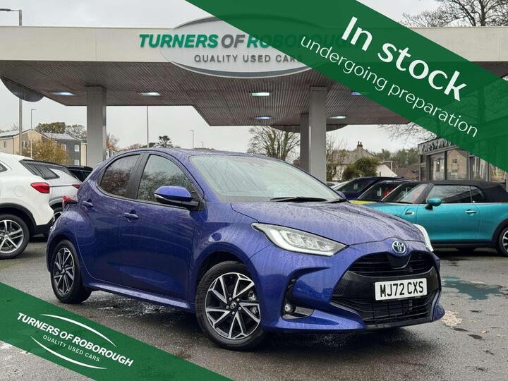 Toyota YARIS 1.5 VVT-h Design E-CVT Euro 6 (s/s) 5dr Toyota YARIS 1.5 VVT-h Design E-CVT Euro 6 (s/s) 5dr