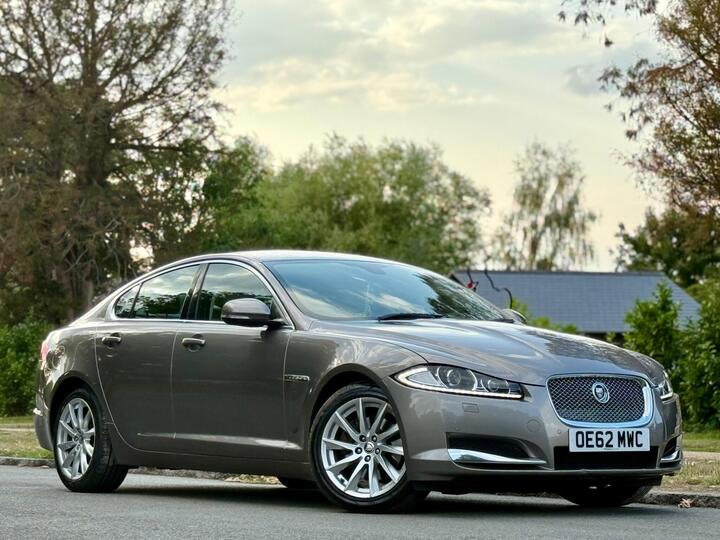 Jaguar XF 2.2d Premium Luxury Auto Euro 5 (s/s) 4dr