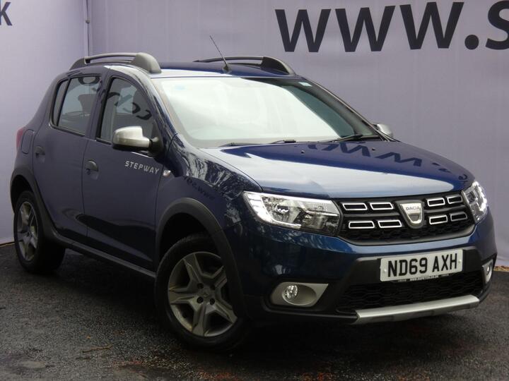 Dacia Sandero Stepway 0.9 TCe Comfort Euro 6 (s/s) 5dr Dacia Sandero Stepway 0.9 TCe Comfort Euro 6 (s/s) 5dr
