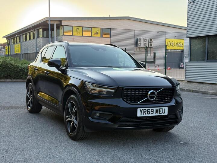 Volvo XC40 1.5 T3 R-Design Euro 6 (s/s) 5dr
