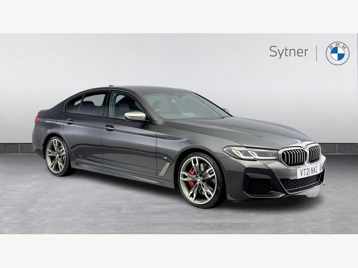 BMW 5 Series 4.4 M550i V8 Steptronic XDrive Euro 6 (s/s) 4dr BMW 5 Series 4.4 M550i V8 Steptronic XDrive Euro 6 (s/s) 4dr