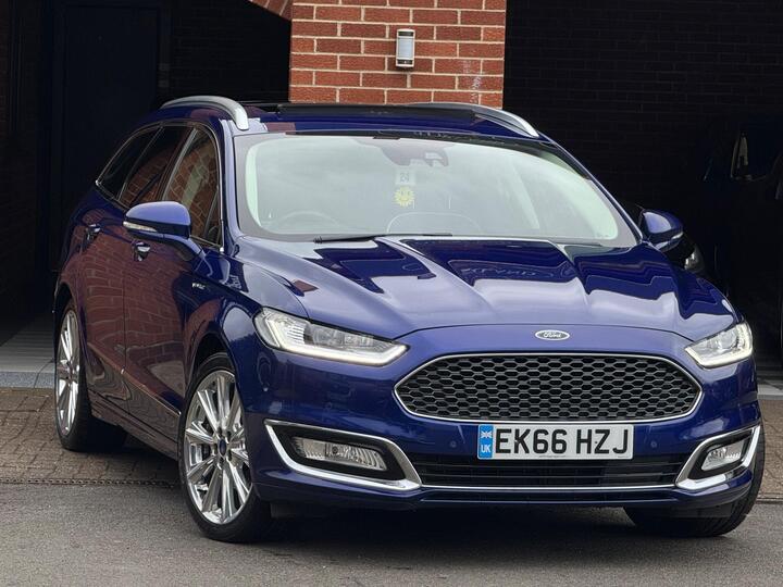Ford Mondeo 2.0T EcoBoost Vignale Auto Euro 6 (s/s) 5dr