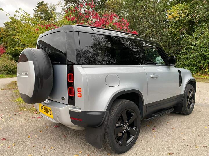 Land Rover Defender 90 3.0 D250 MHEV First Edition Auto 4WD Euro 6 (s/s) 3dr Land Rover Defender 90 3.0 D250 MHEV First Edition Auto 4WD Euro 6 (s/s) 3dr
