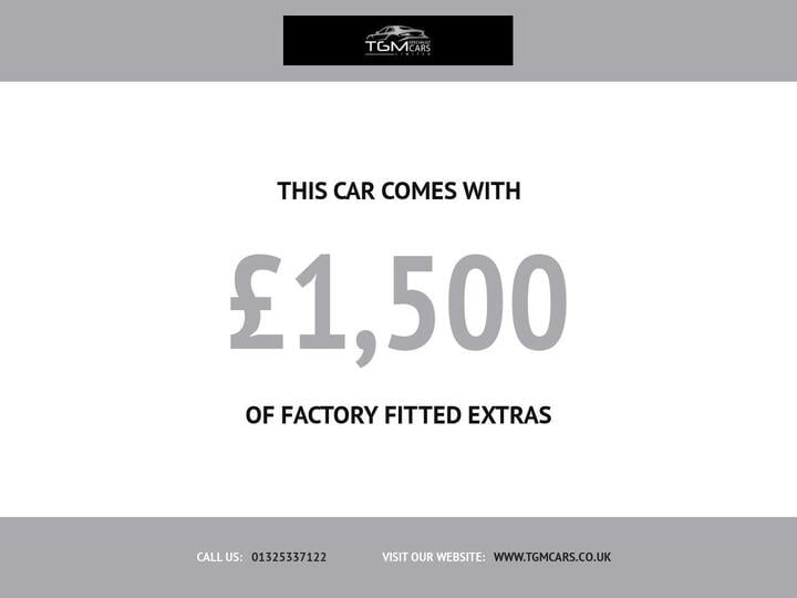 Volvo XC60 2.4 D5 R-Design Lux Nav AWD Euro 6 (s/s) 5dr