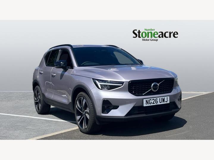Volvo XC40 2.0 B3 MHEV Plus Dark DCT Auto Euro 6 (s/s) 5dr