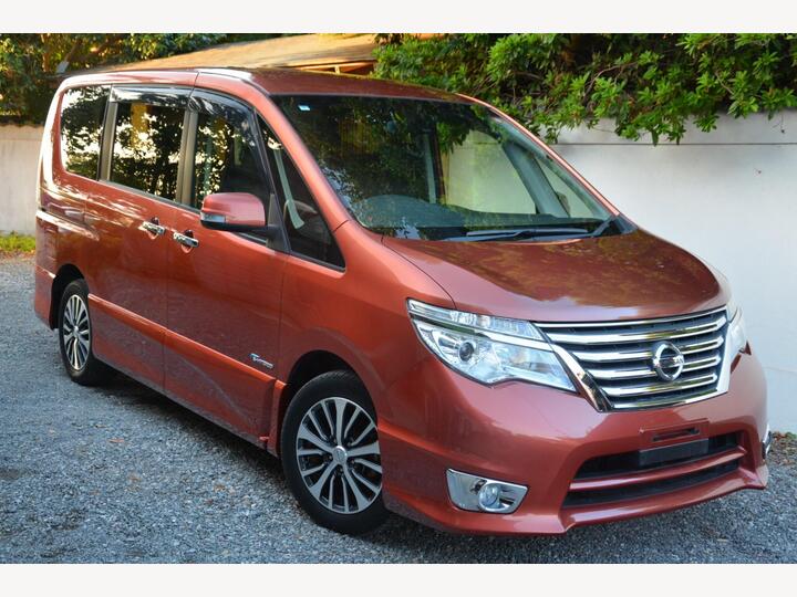 Nissan Serena 2.0 Hybrid - Highway Star V Selection