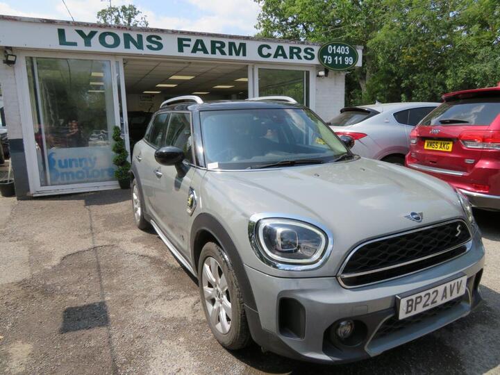 MINI COUNTRYMAN 1.5 10kWh Cooper SE Classic Auto ALL4 Euro 6 (s/s) 5dr
