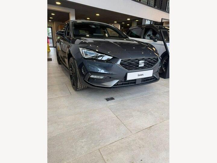 SEAT Leon 1.5 ETSI MHEV FR Black Edition DSG Euro 6 (s/s) 5dr